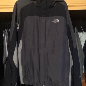 This is a north face men’s large winter jacket